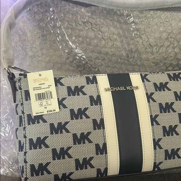 Michael Kors Vincent Shoulder Purse